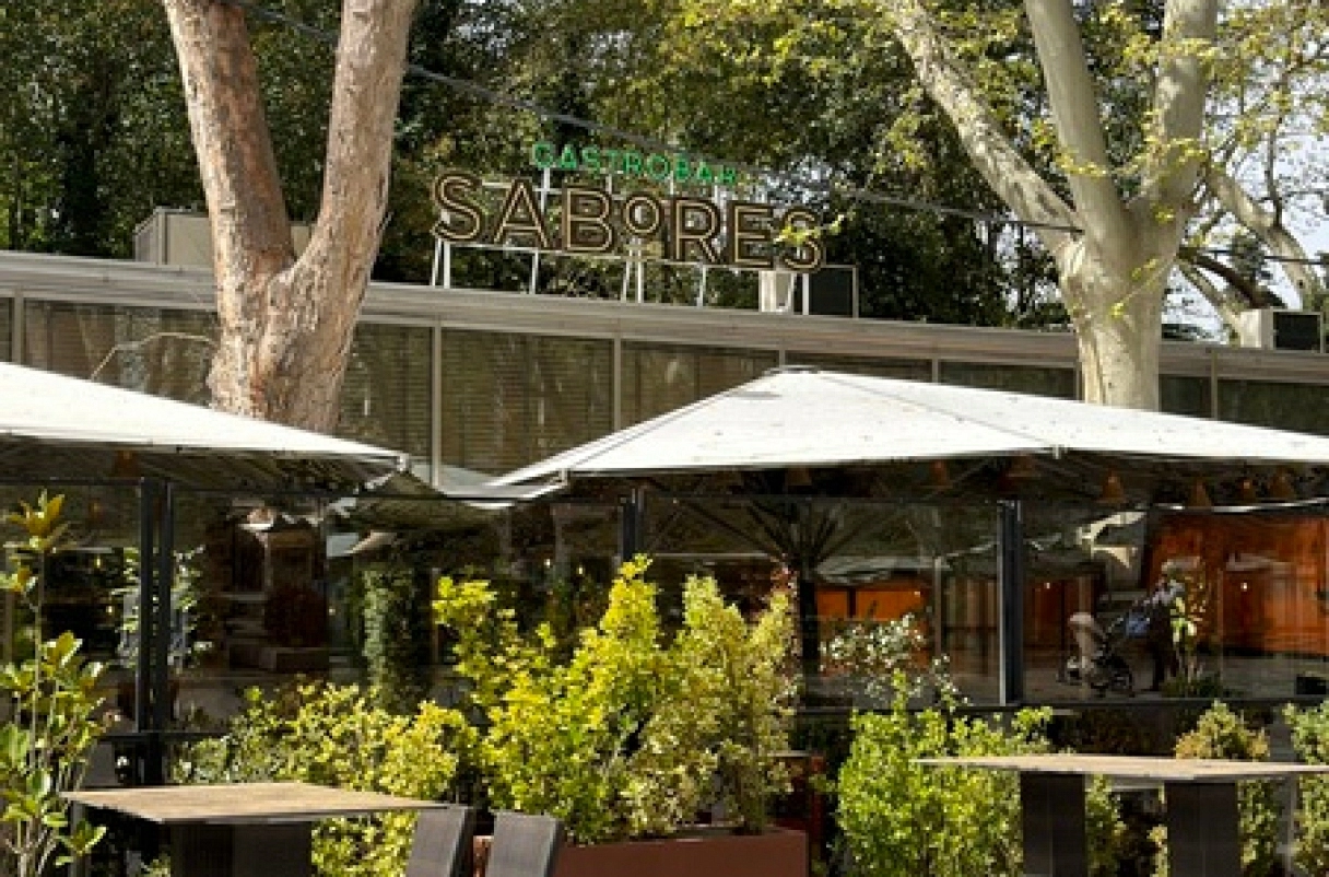 La terraza frente al Campo Grande de Valladolid